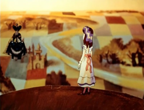 Мультфильм Алиса в Зазеркалье - это одна из немногих историй